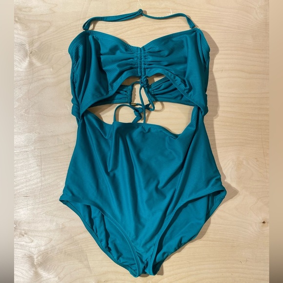 Time and Tru One Piece Swimsuit 3X (24W-26W) Green (IO) - Picture 2 of 16